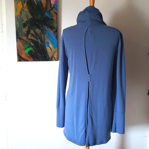 Cable & Gauge Blue Funnel Neck Tunic Top Size Large - Picture 11 of 13